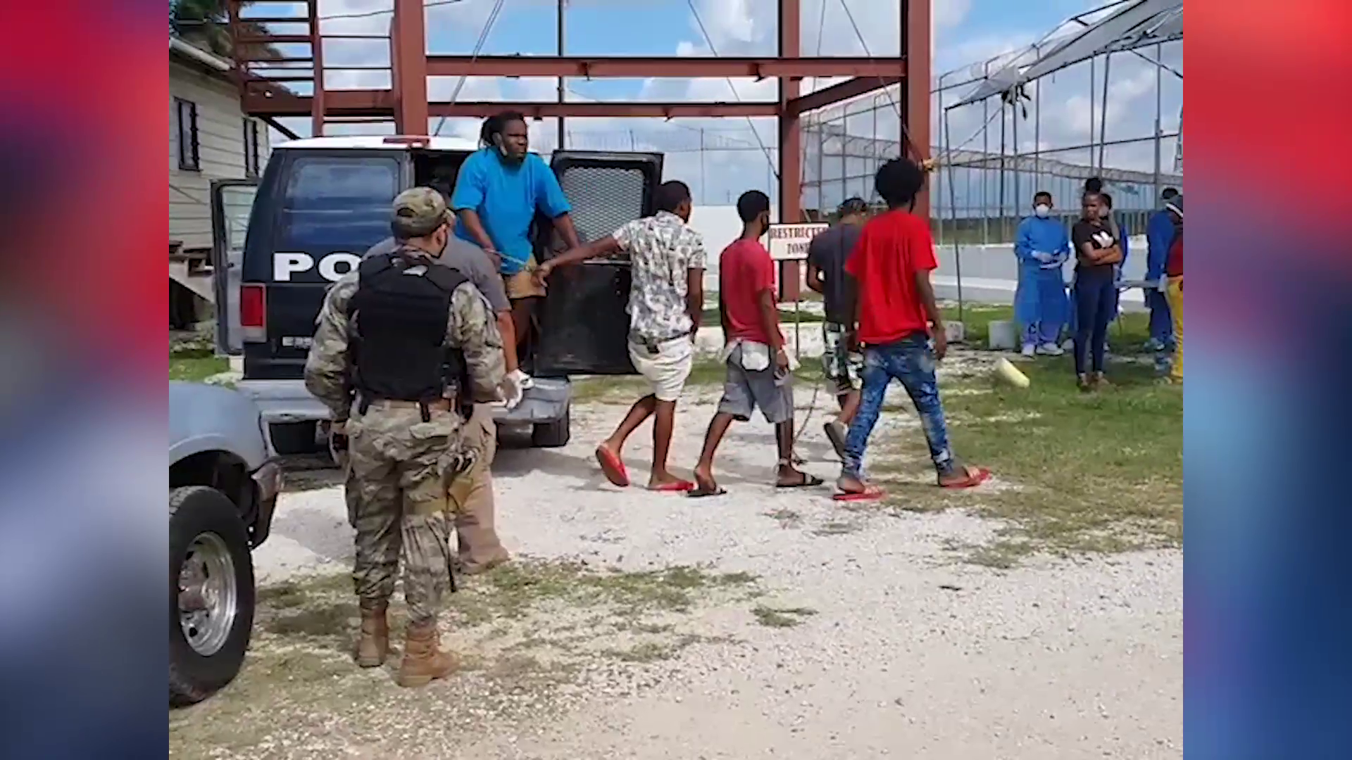 Juez declara ilegal detención de 16 hombres durante estado de emergencia