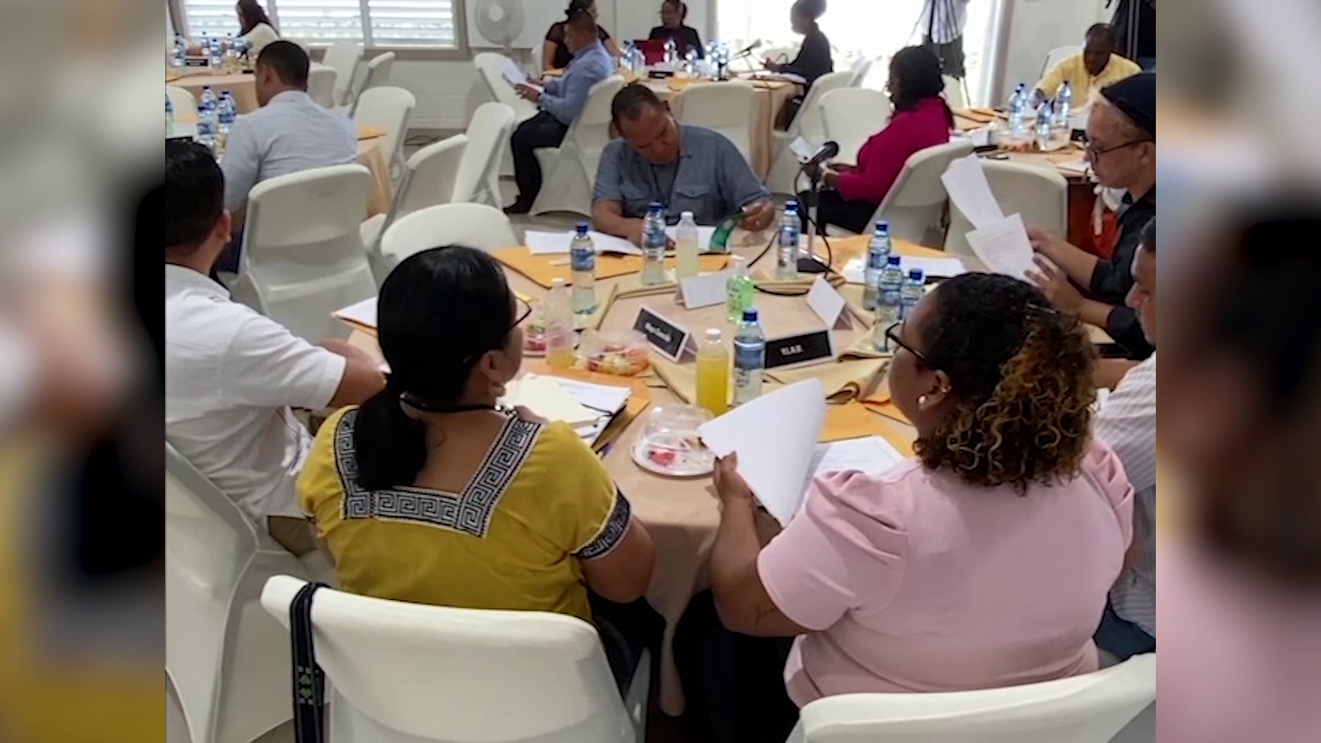 Excomisionados cuestionan informe final de la Comisión Constitucional del Pueblo